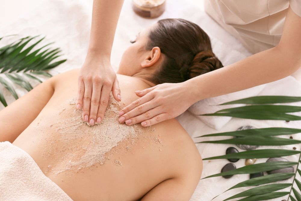 body exfoliation for the back - U R Royalty Med Spa - Cypress, Texas